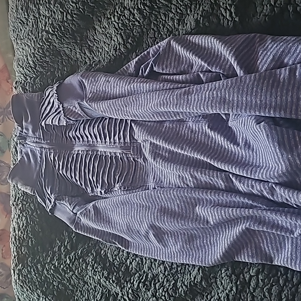 Lululemon running pullover sweatshirt size 8